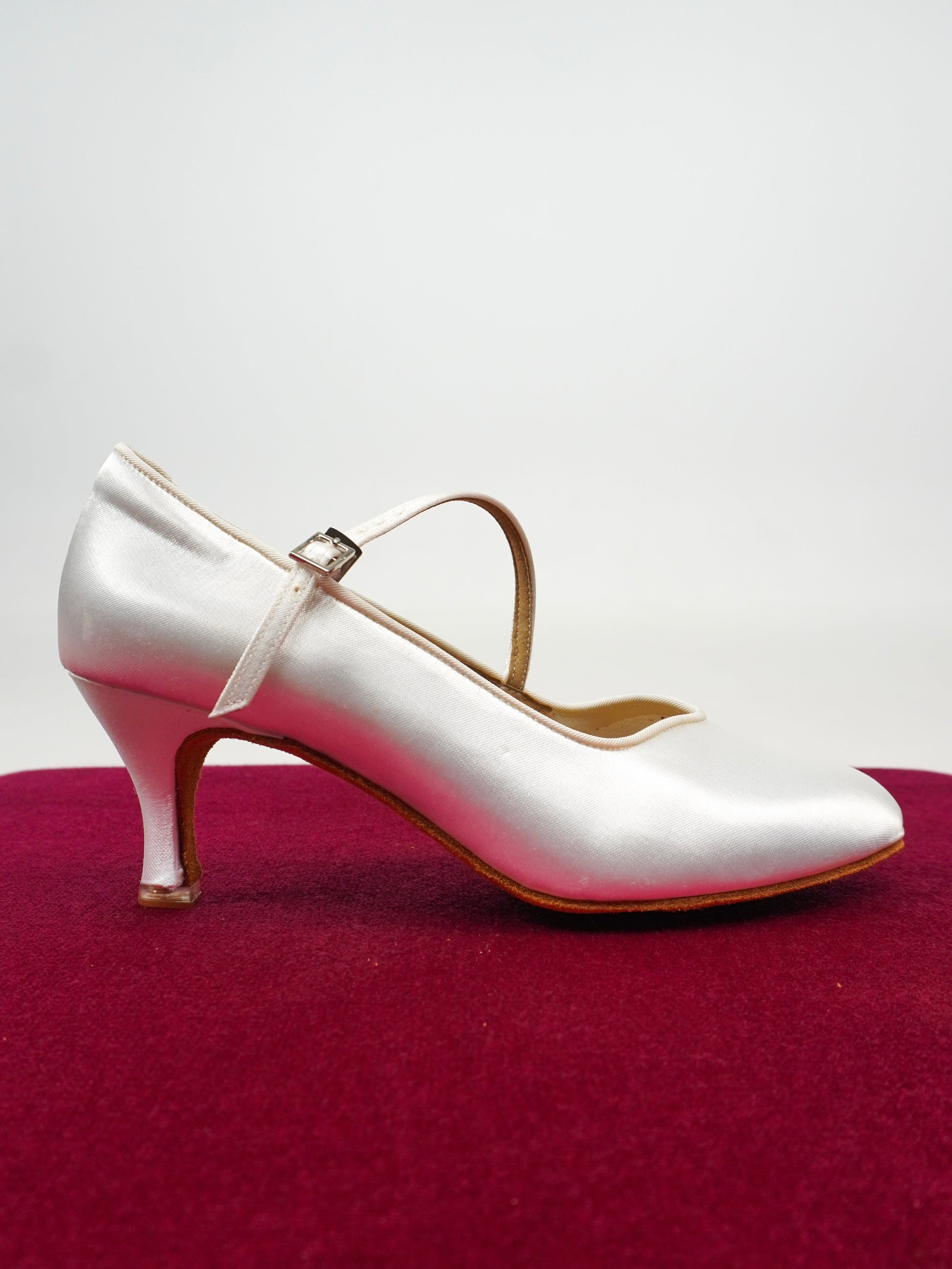 Model 138 in White Satin