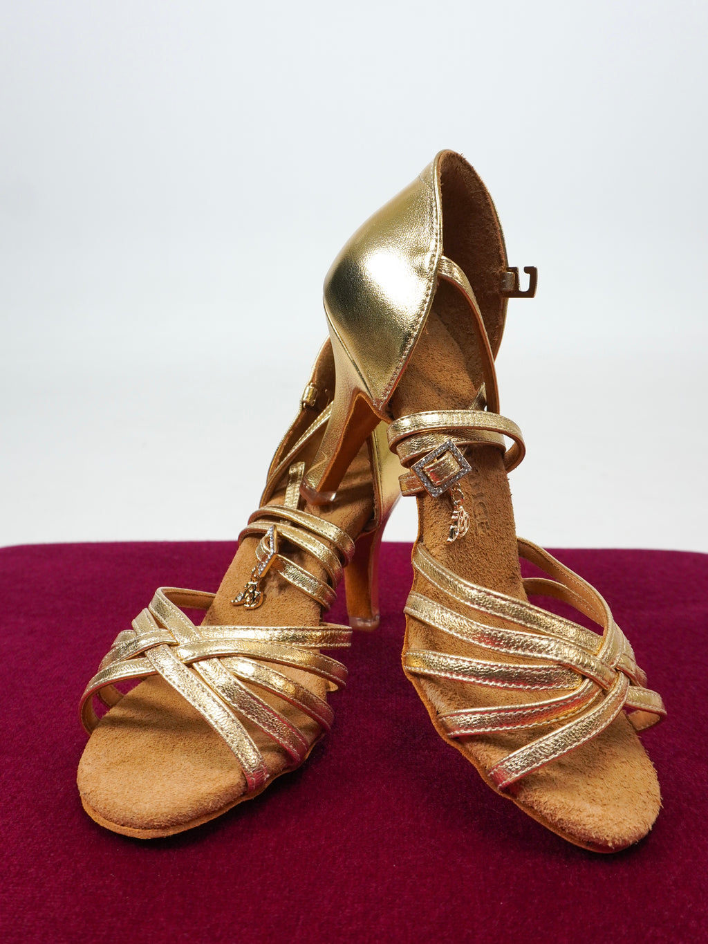 Model 216 in Gold Leather