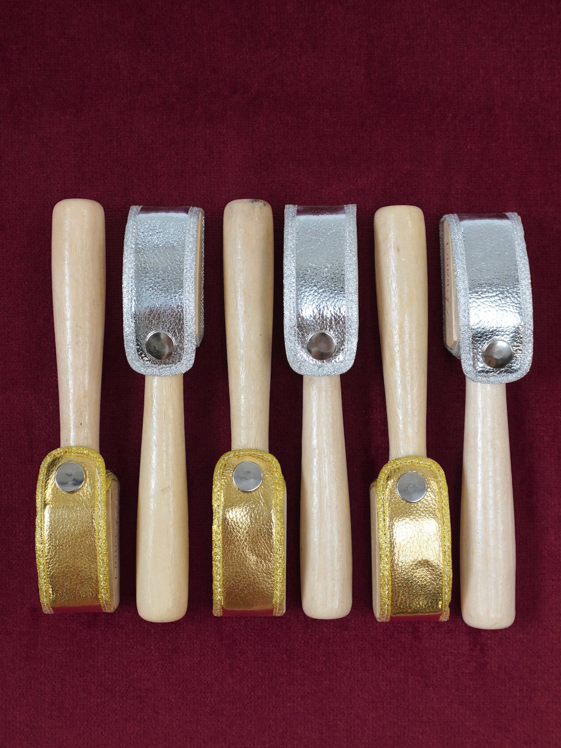 Shoe brush