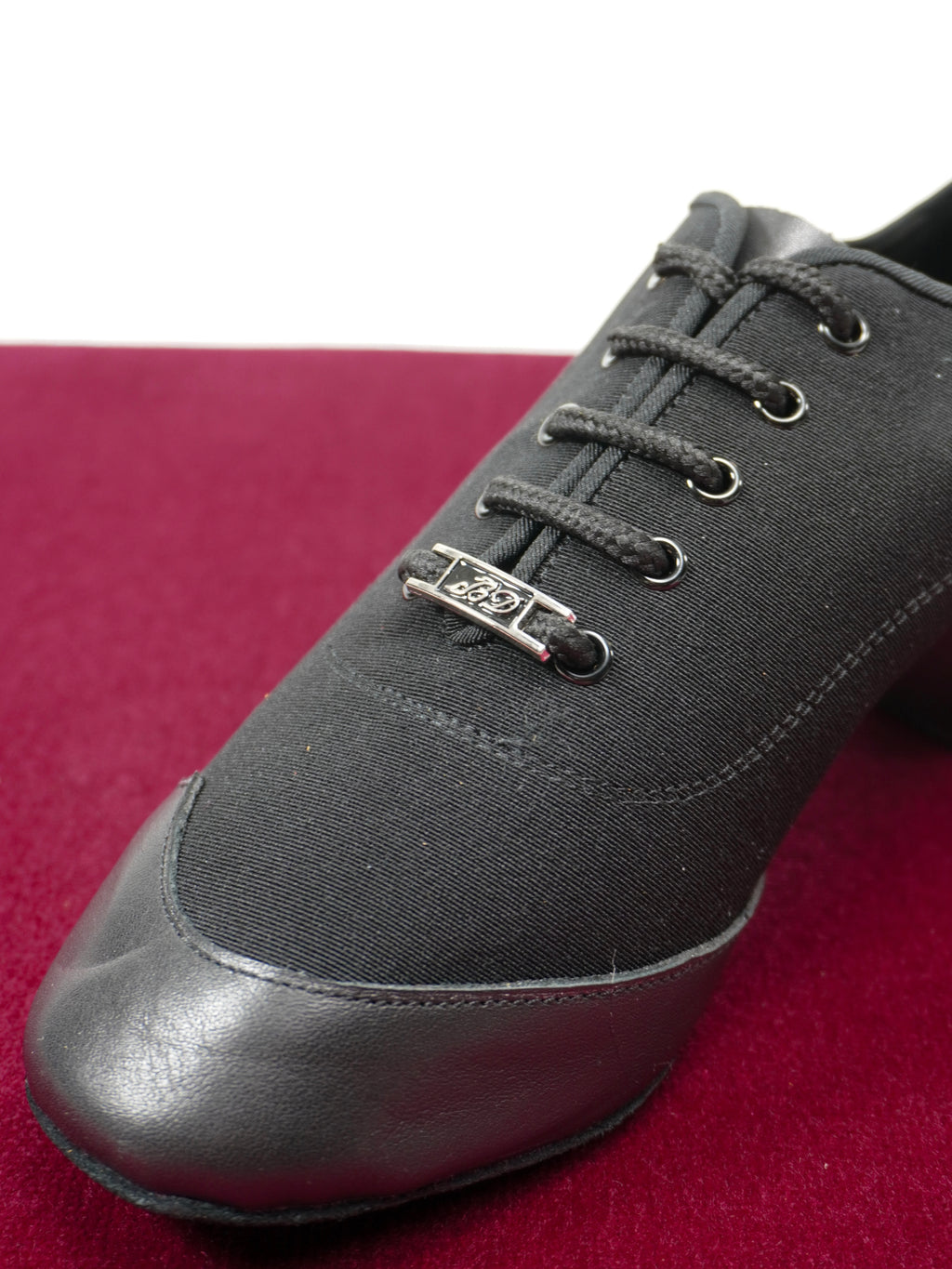 Model 457 in Canvas & Leather