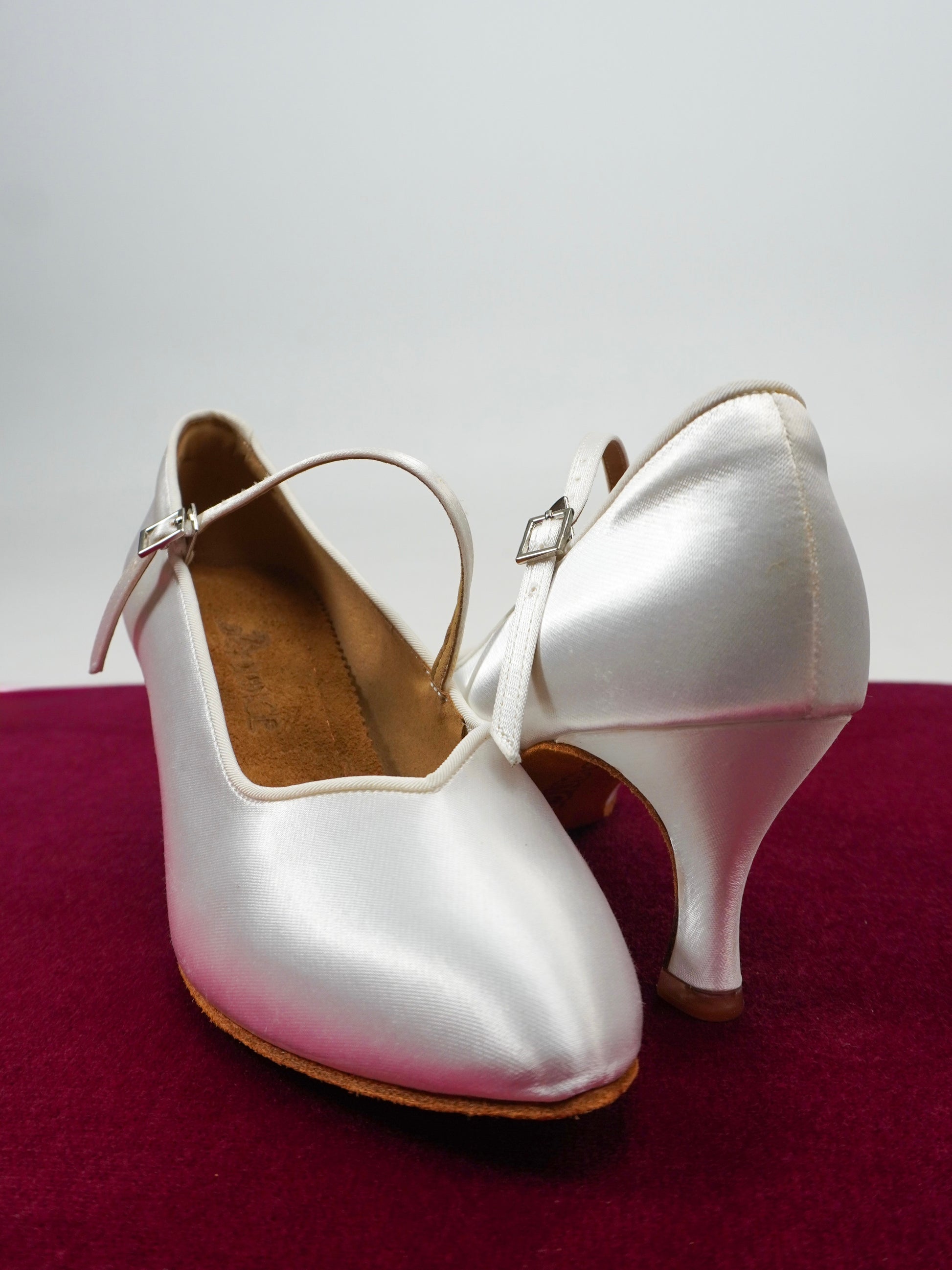 Model 138 in White Satin